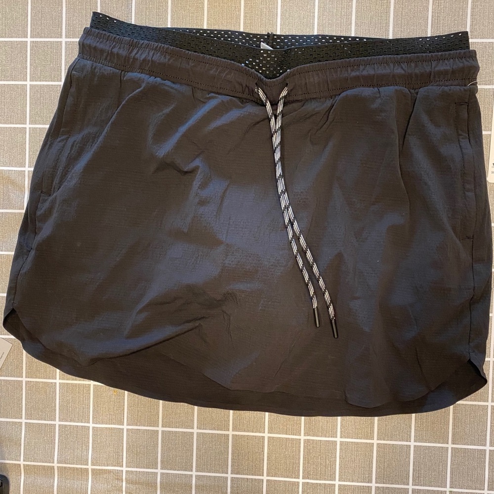NWT Athleta crest skort